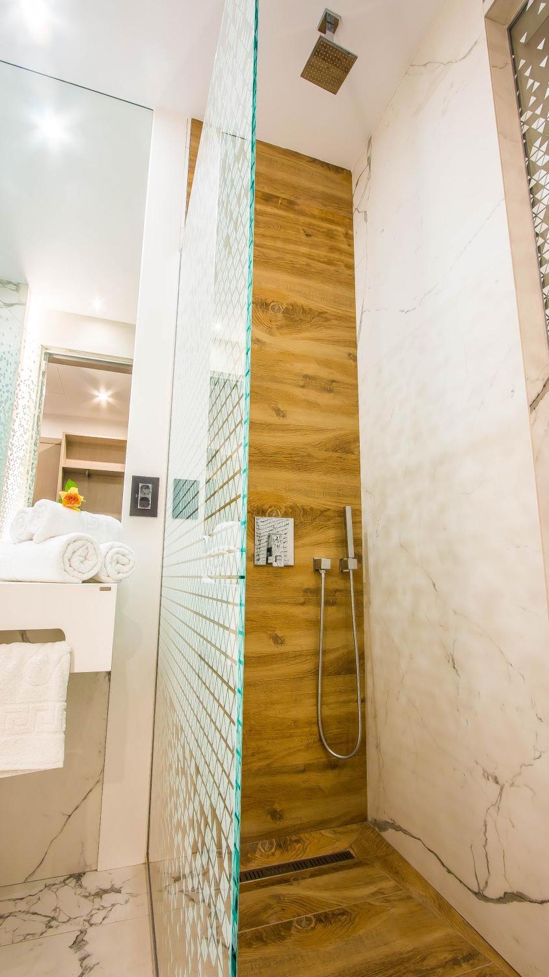 Central Carol Aparthotel 2 Bukarest Kültér fotó
